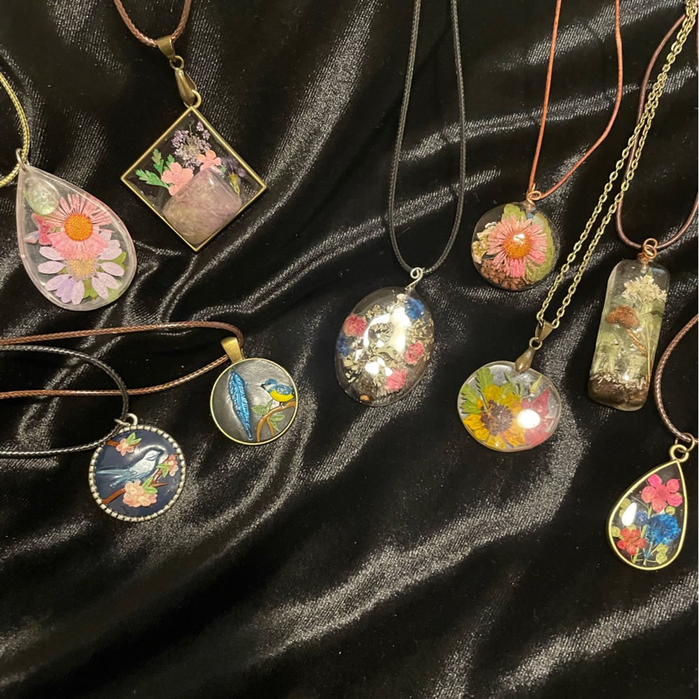 Floral Pendant Necklace Collection